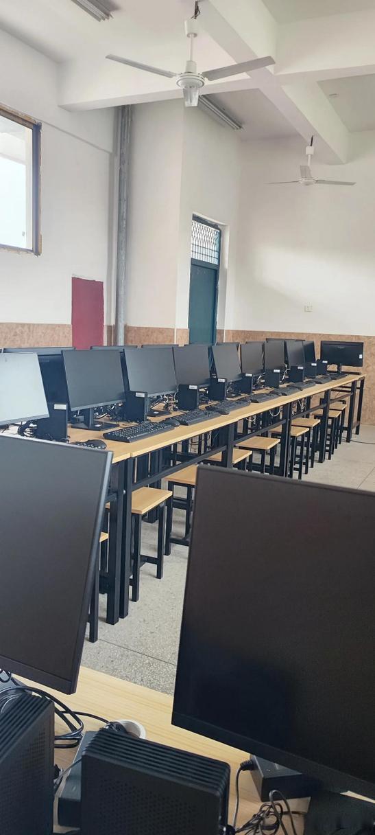 青鸟计算机学校-青鸟计算机培训高端电脑培训学校